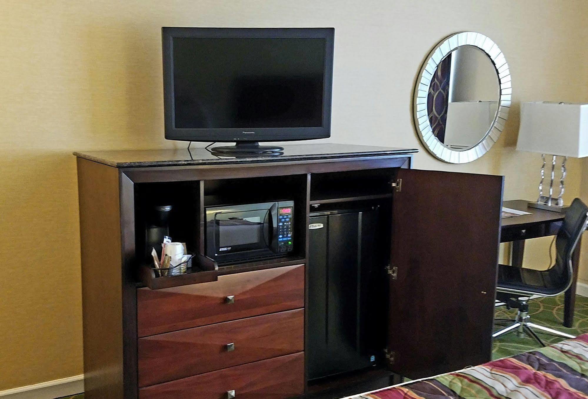Days Inn By Wyndham Penn State State College Bagian luar foto